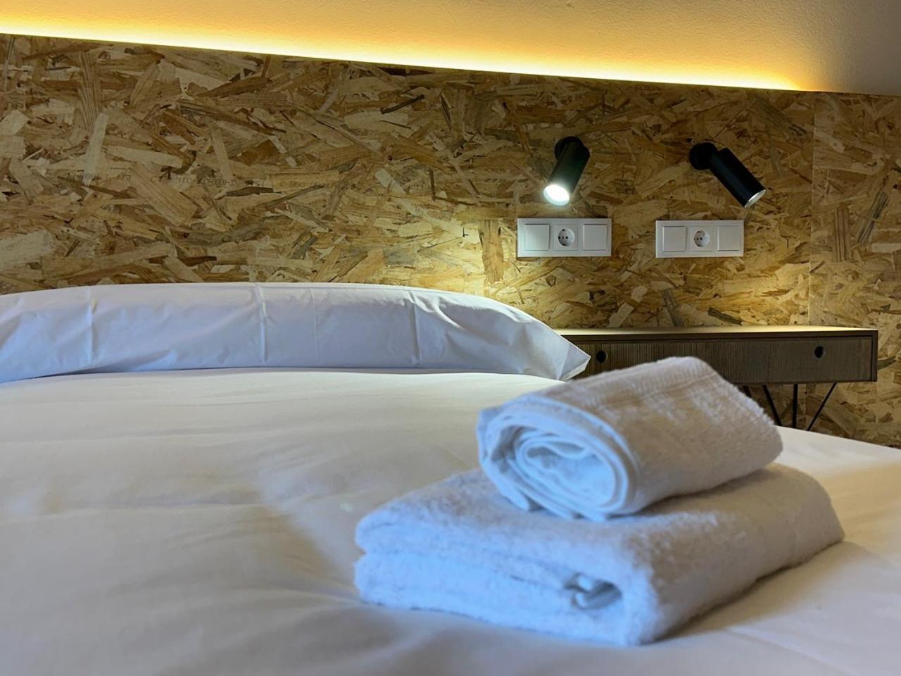 Hotel Y Albergue Real Fabrica De Ezcaray Ngoại thất bức ảnh